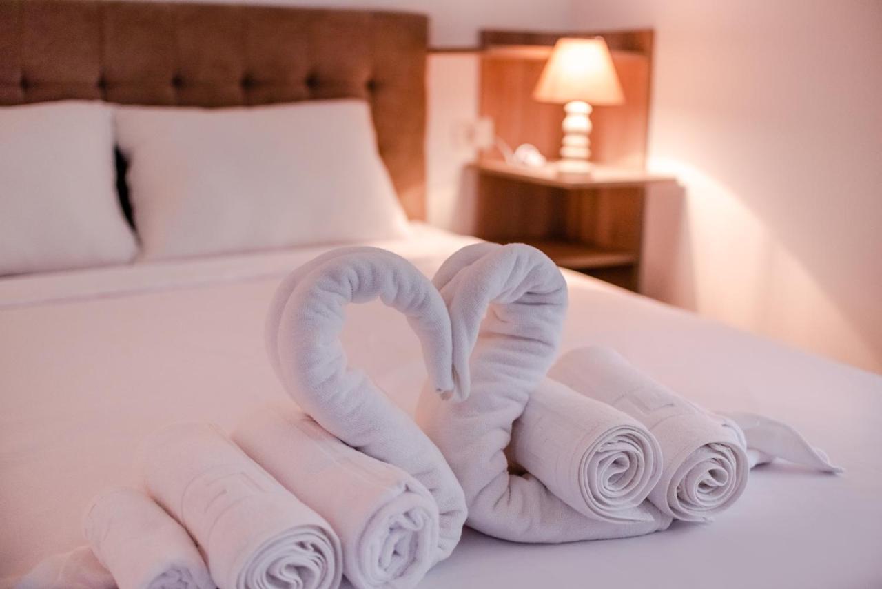 Derya Suites - Mamaia Nord Năvodari Eksteriør bilde