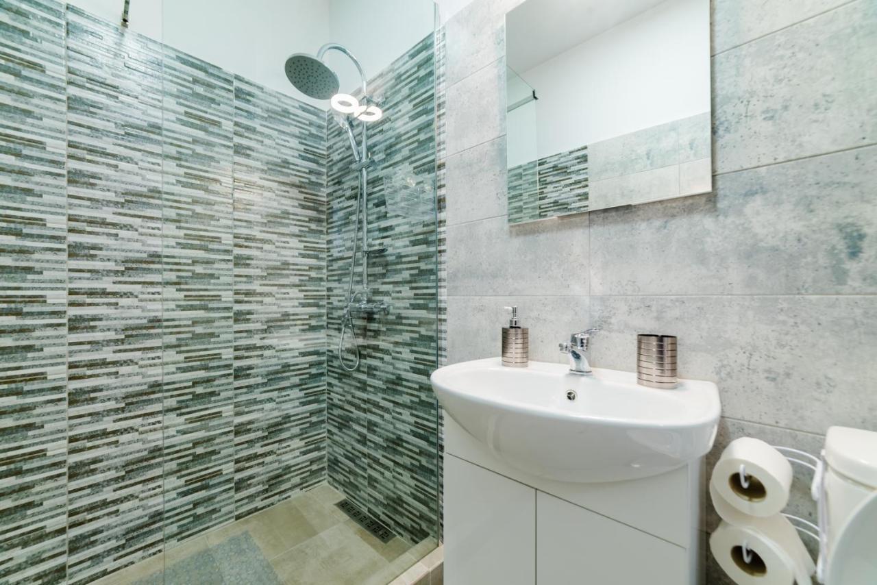 Derya Suites - Mamaia Nord Năvodari Eksteriør bilde